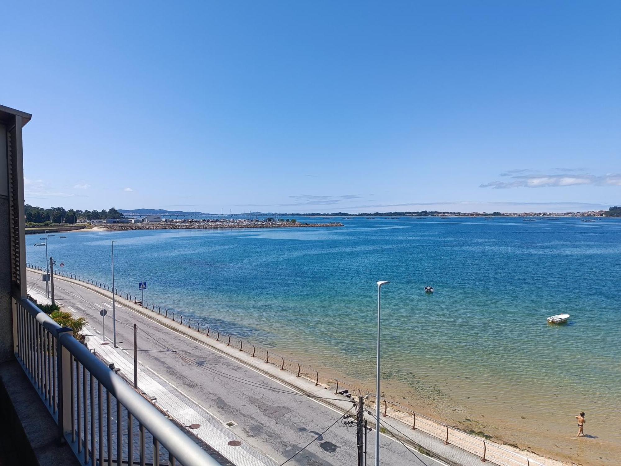 Апартаменты Mirador Mar De Castelao, 1ª Linea De Playa Urbana Вильянуэва-де-Ароса Экстерьер фото